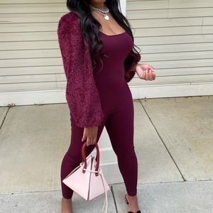 Brand new with tags ! Shoulders are very fluffy and cute. Fits like a glove